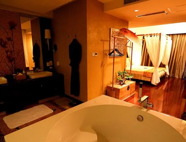 广州海珠区养生会所的黄昏恋:当爱情遇上八十岁